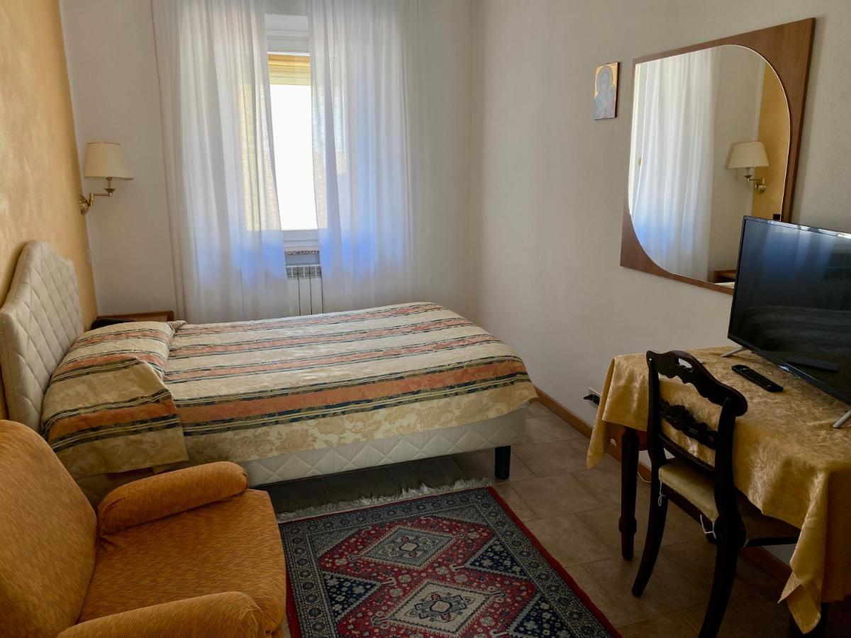 Hotel Centrale San Pellegrino Terme Eksteriør billede